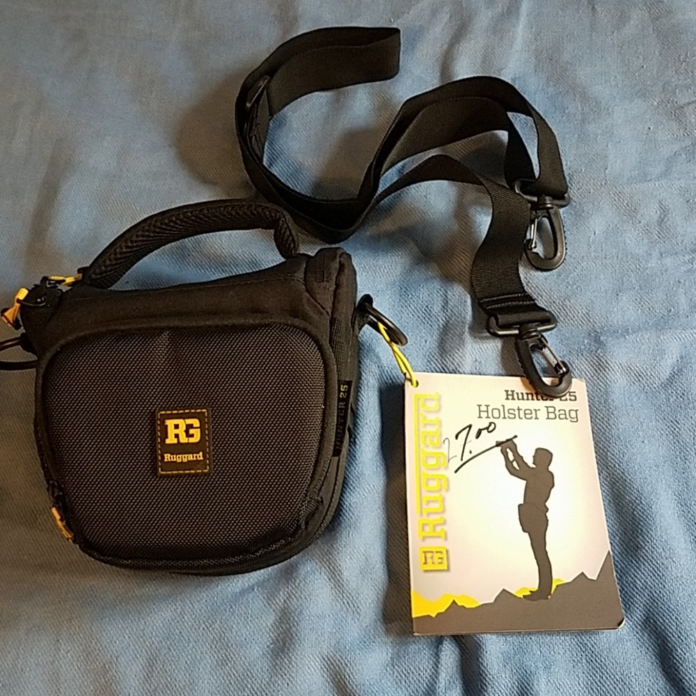 NWT Rugged Hunter 25 DSLR camera bag